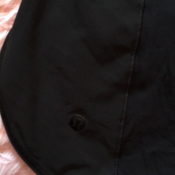 Lululemon Tank 8 - Picture 2 of 4